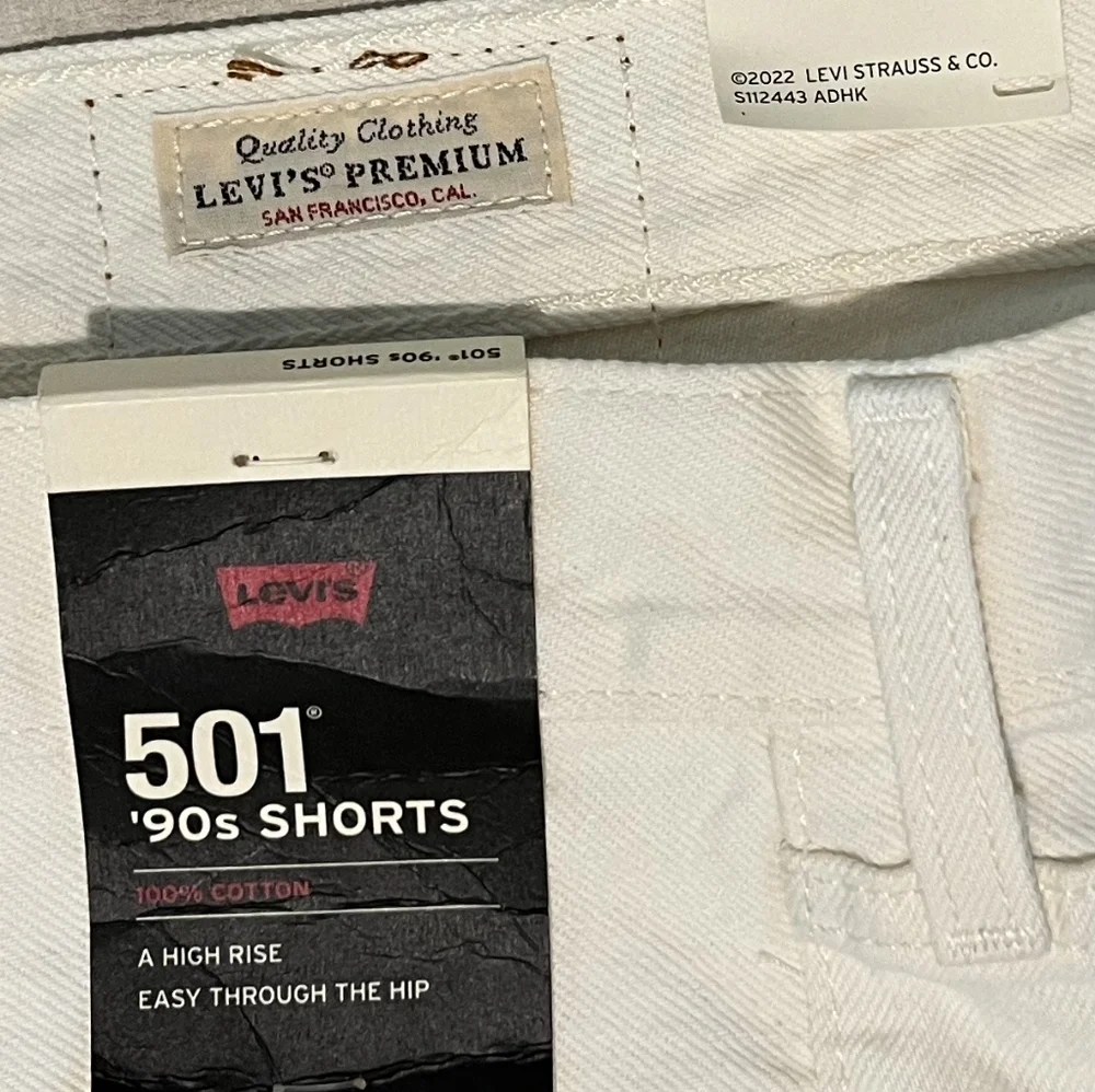 Levis these cut